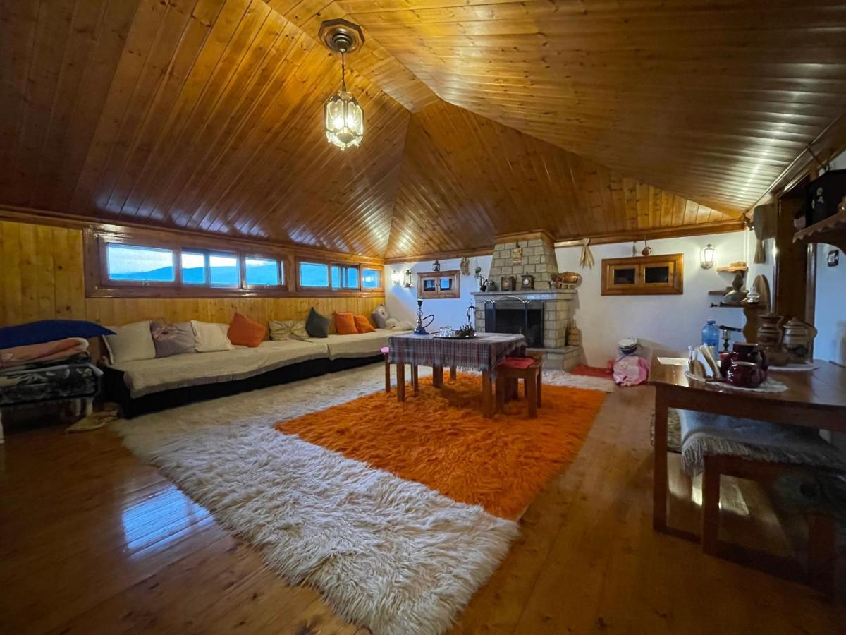 Raisa Guesthouse 12 Berat Kültér fotó