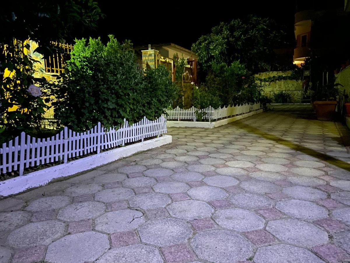 Raisa Guesthouse 12 Berat Kültér fotó