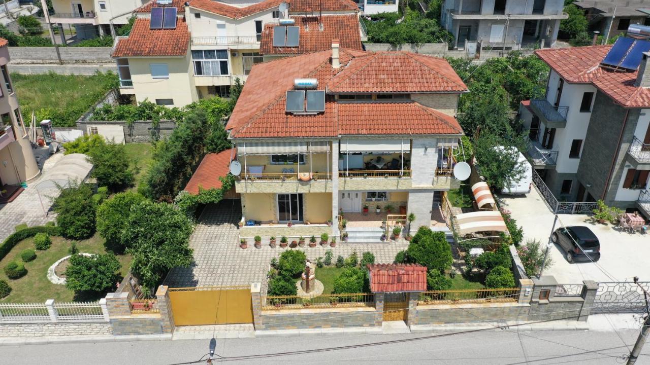 Raisa Guesthouse 12 Berat Kültér fotó