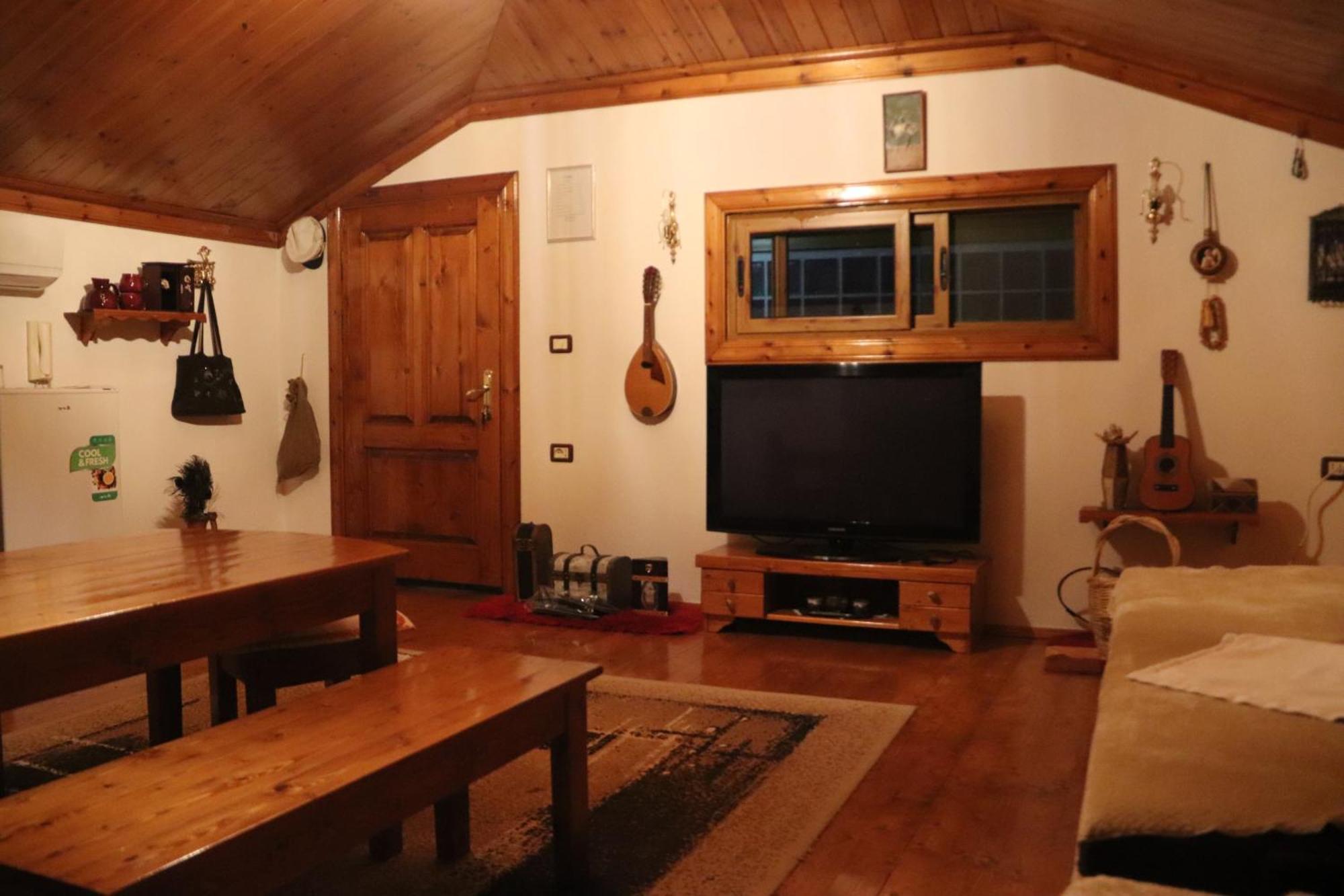 Raisa Guesthouse 12 Berat Kültér fotó