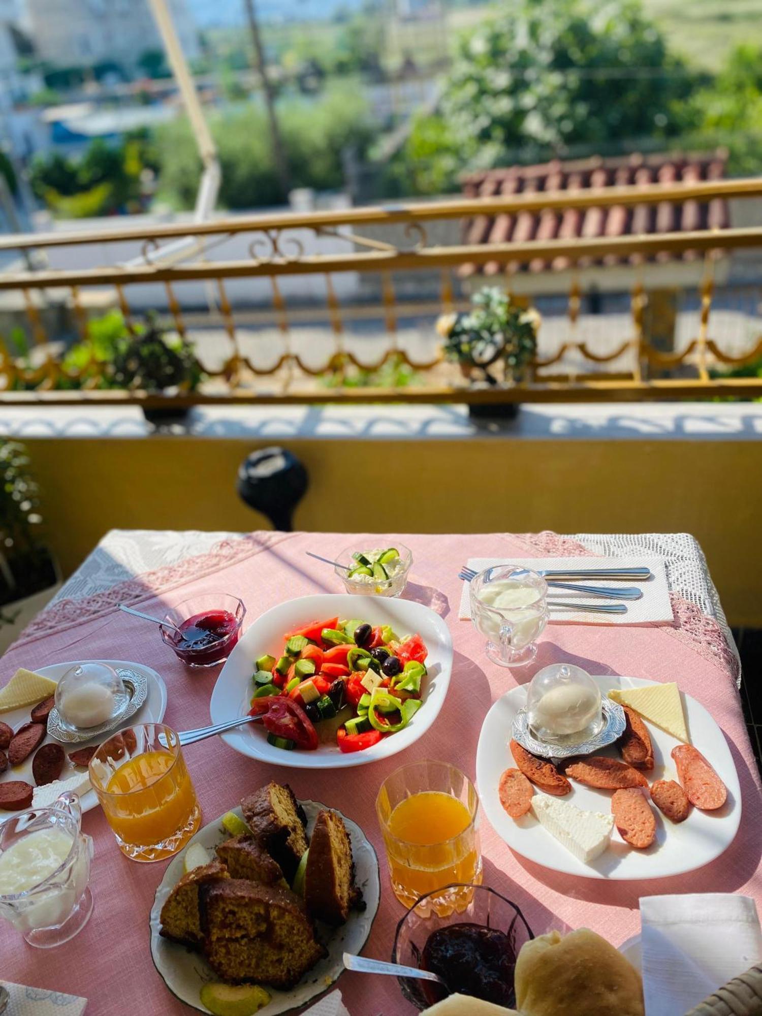 Raisa Guesthouse 12 Berat Kültér fotó