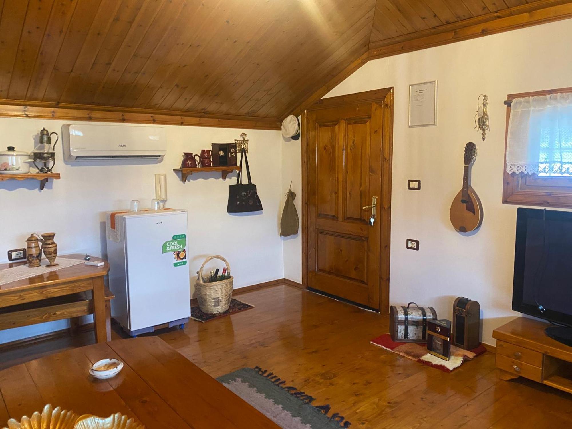 Raisa Guesthouse 12 Berat Kültér fotó